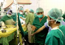 Amidst siege and shortage, Sana’a hospital carries out successful kidney transplantation