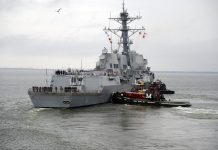 US Announces Yemeni targeting of a destroyer in the Red Sea