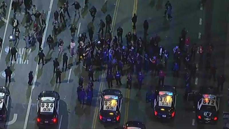 Protest Erupts in Downtown Los Angeles Over US Government&rsquo;s Killing of Woman