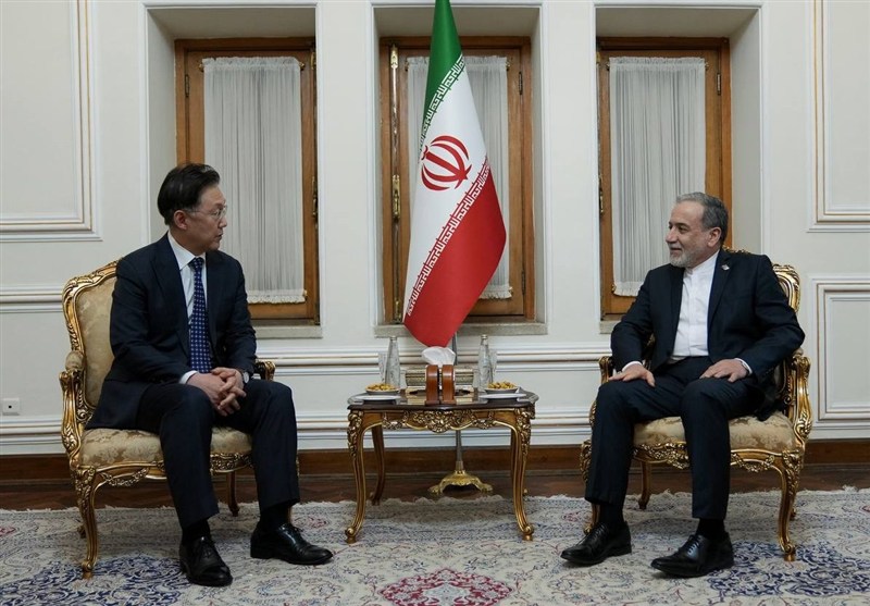 Iran FM: Aggressors fully responsible for any instability affecting Strait of Hormuz