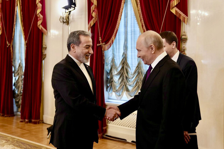 Iranian Foreign Ministry: Araqchi Explains Diplomatic Process to Putin