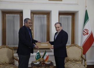 Araghchi receives letter from Pakistan PM for Sayyed Mojtaba Khamenei