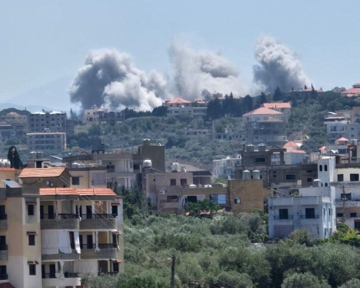 Heavy Israeli bombardment hits southern Lebanon