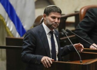 France sanctions Israeli settlers, bans Smotrich from entering its territory