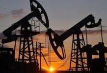 Oil Falls Near Two-Month Low as US-Iran Deal Nears
