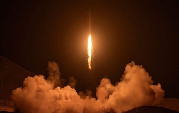 IRGC unleashes new wave of retaliatory strikes on US military facilities in Kuwait, Bahrain, Jordan